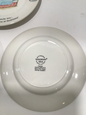 Wedgwood Vintage Set of 3 Cream/Multi China Peter Rabbit Plate Set