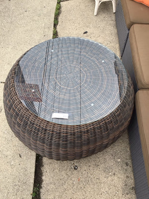 Pottery Barn Outdoor/Outside Wicker Round Glass Top Brown Table