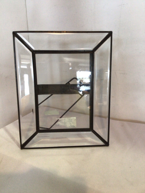 Clear/Black Glass Frame