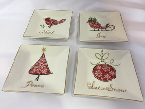 222 Fifth Plate set White/Red Ceramic Christmas Set of 4 Holiday Item