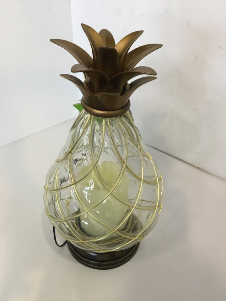 New Gold Plastic Pineapple Lantern