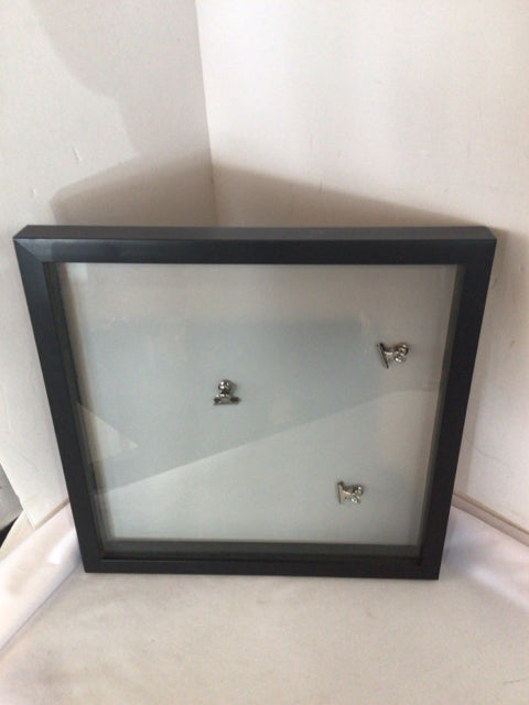 Black Clip Shadow Box