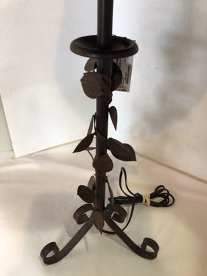 Black/Red Metal Leaves Lamp