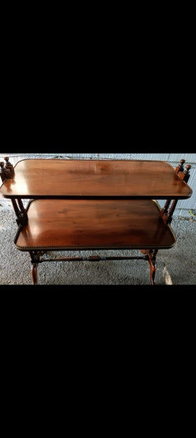 Old Colony Furniture Co. Tiered Maple End/Side Brown Table