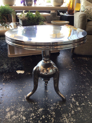 Pedestal Round Chrome Table