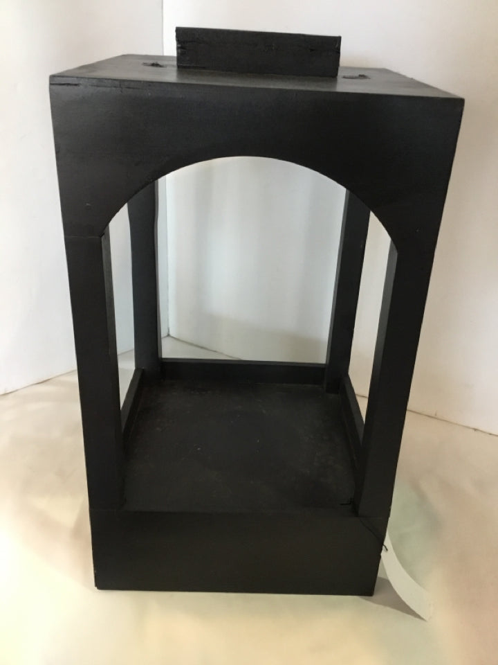 Black Wood Lantern