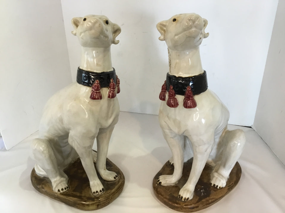 Reproduction Cream/Brown Ceramic Dog Pair Figurine