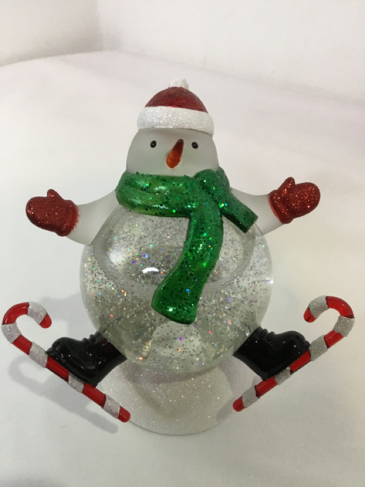 Snow Globe Red/white Plastic Snowman Holiday Item