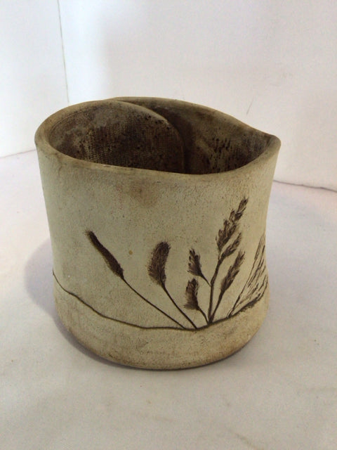 Swift Vintage Cream Pottery Planter