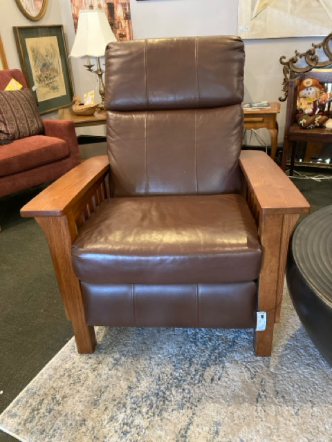 Recliner Wood/Leather Brown Chair