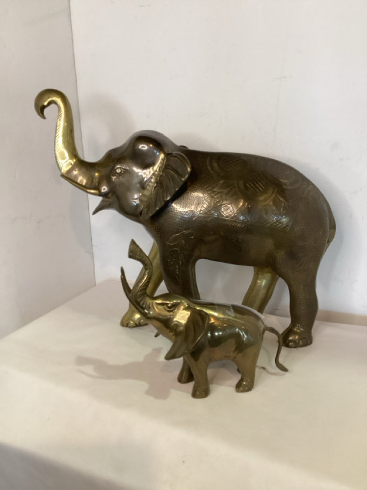 Pair Brass Elephant Statue