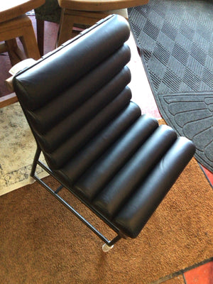 Denver Modern Modern Leather/Walnut Dining Black Chair