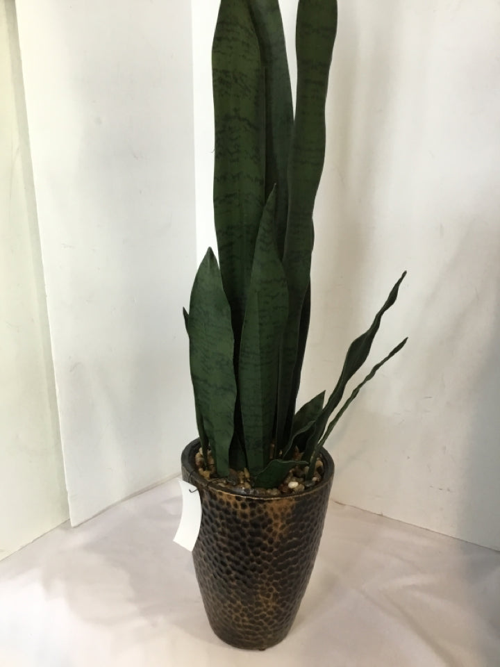 Green In Planter Faux Plant