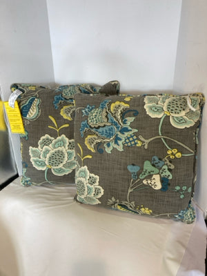 Gray/Aqua Polyester Floral Pillow Set