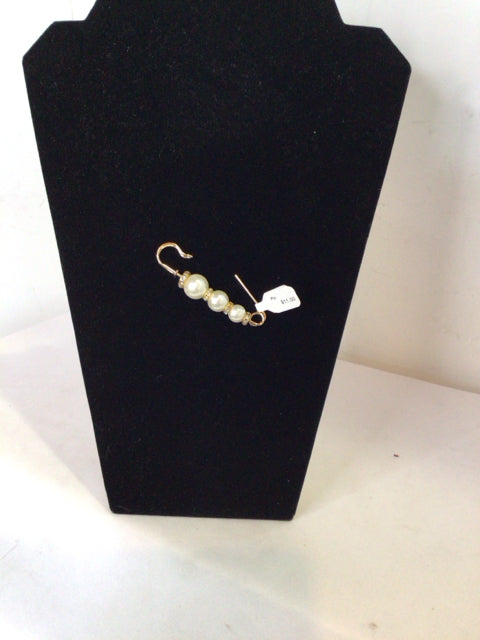 White/Gold Pearl Pin
