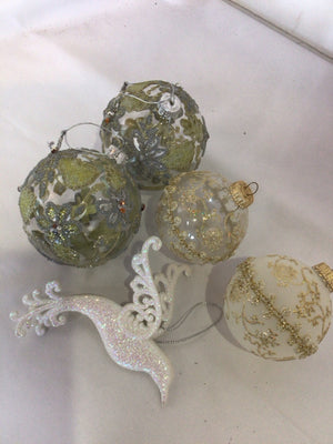 Ornament Clear/White Glass Holiday Item