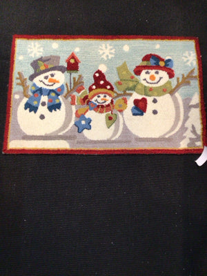 Rug White/Red Christmas Snowman Holiday Item
