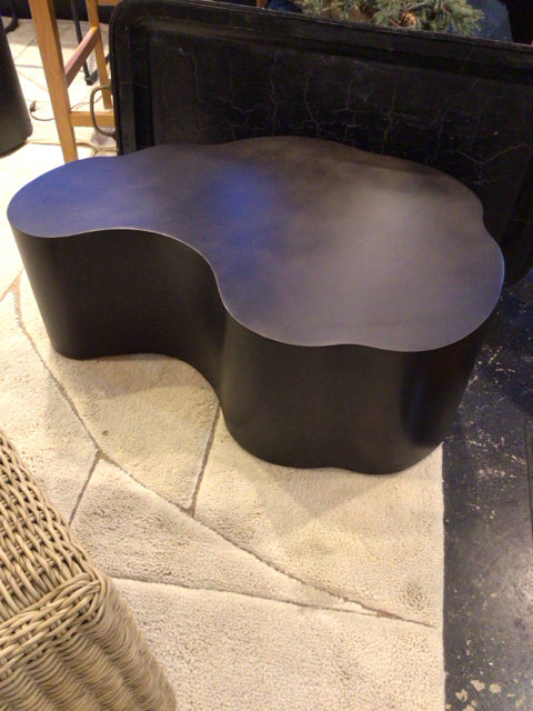 Arteriors Home Modern Metal Kidney Shaped Bronze Table 3Q6BEYJW