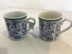 Villeroy & Boch Pair Blue/White Bird Mug Set