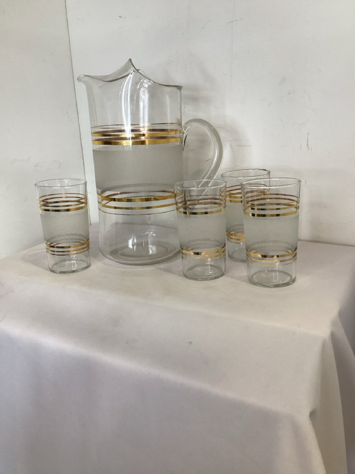 Clear/Gold Glass w/glasses Pitcher