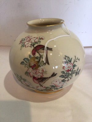 Lenox Cream/Multi Ceramic Birds Vase