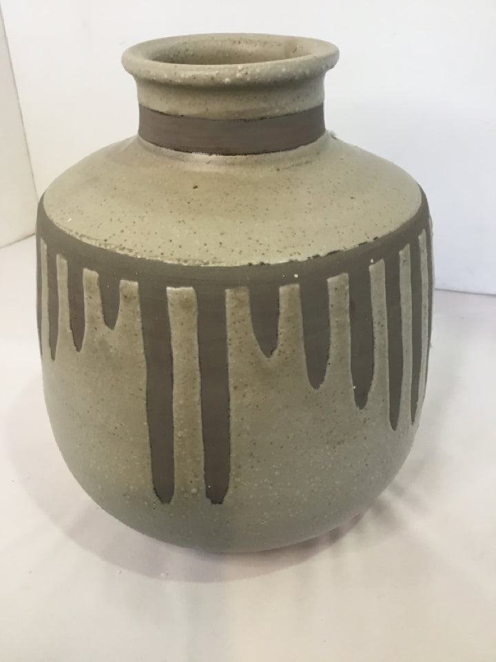 Bloomingvile Tan Ceramic Vase