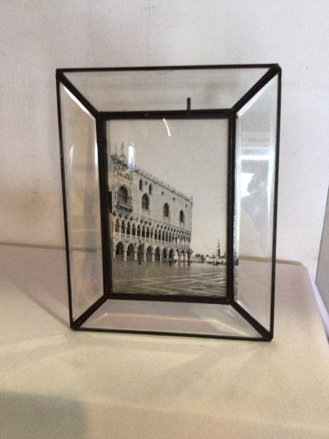 Clear/Black Glass Frame