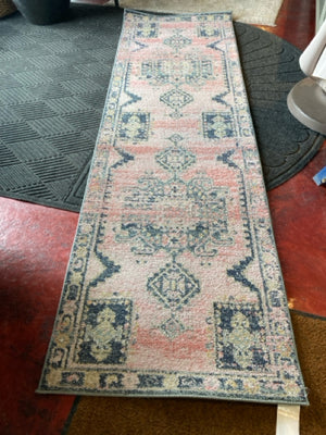 Loloi Runner Polypropelyne Floral Pink Rug