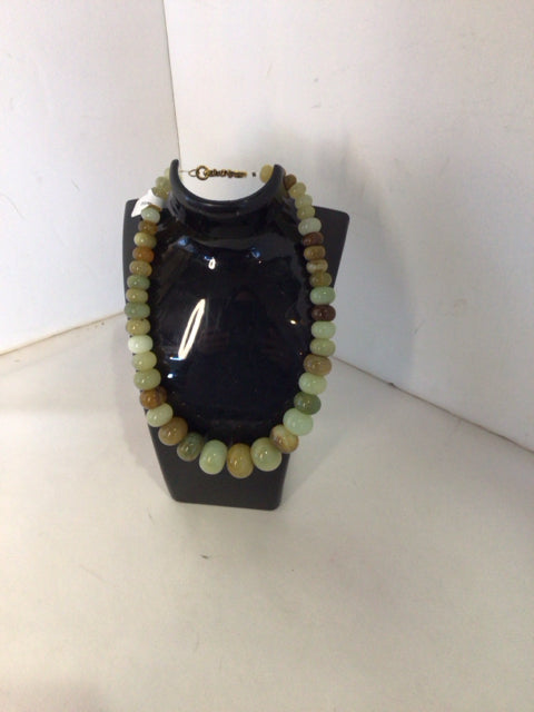 Green Beads Stone Necklace