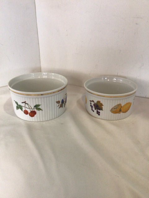 Royal Worcester Pair White/Multi Fruit Baking Dish