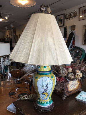 Oriental Yellow/White Hand Painted Lamp