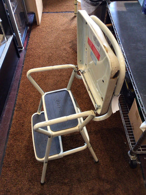 Vintage Cream Metal Step Stool