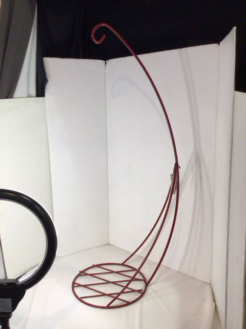 Hanger Red Metal Plant Stand