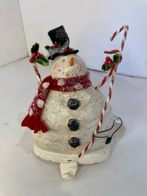 Christmas White/Red Resin Stocking hanger Snowman Holiday Item
