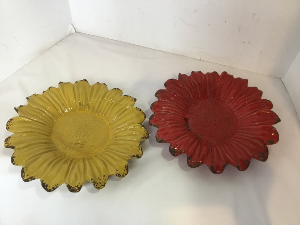 Pair Ceramic Sunflower Red/Yellow Wall Decoration Art
