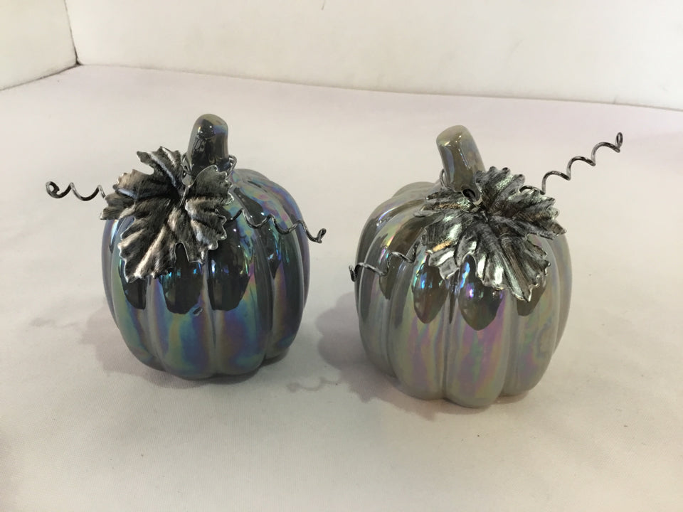 Fall Gray Ceramic Pair Pumpkins Holiday Item