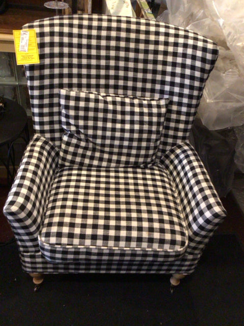 Wing Back Plaid Black/White Chair