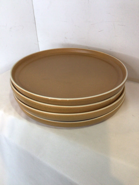The Wheelstoneware Set of 4 Gold Plate Set