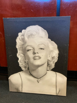 Black/White Marilyn Monroe Stretch Canvas Art