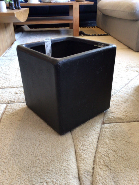 Outdoor/Outside Black Composite Cube Planter