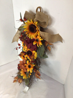 Hanging Brown/Yellow Sunflower Wreath