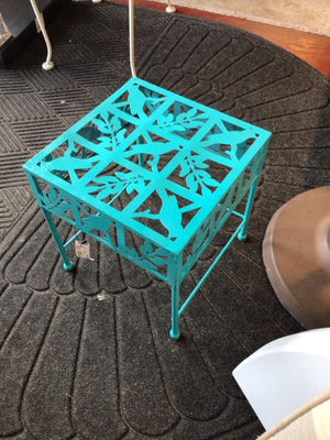 Indoor/outdoor Metal Birds Side/End Teal Table