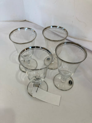 Set of 4 Clear Glass Goblet Glasses