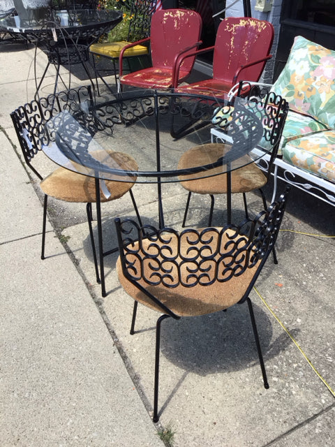 Vintage Patio Wrought Iron 4 Piece Set 3 Chairs Black/Tan Table & Chairs