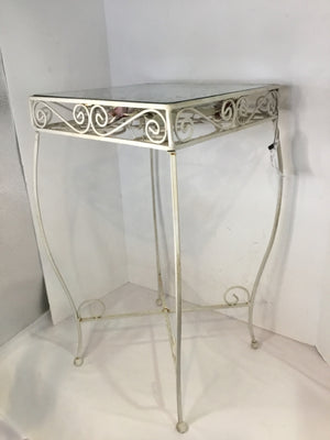 Indoor/outdoor Wrought Iron Glass Top White Table