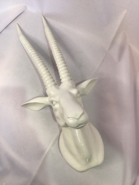 Hanging Resin Antelope White Wall Decoration