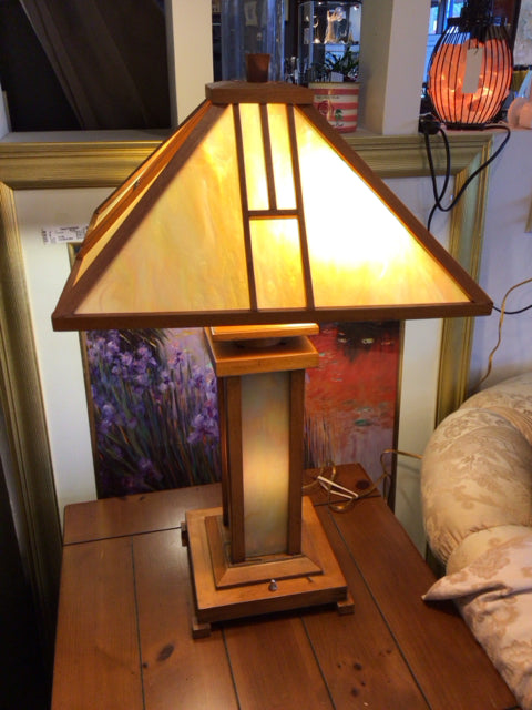Mission Light Wood Stained Glass Lamp