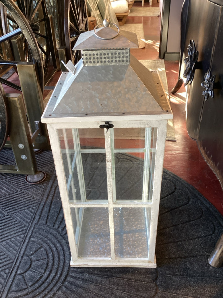 White Wood/Glass Lantern