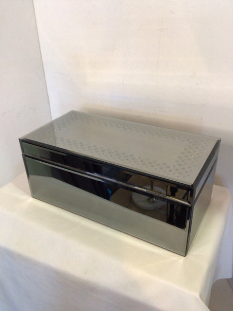 Mirror Box