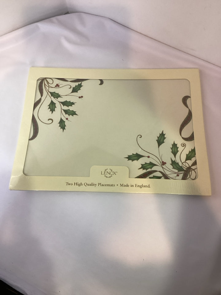 Lenox Placemats Cream/Green Holly New Holiday Item